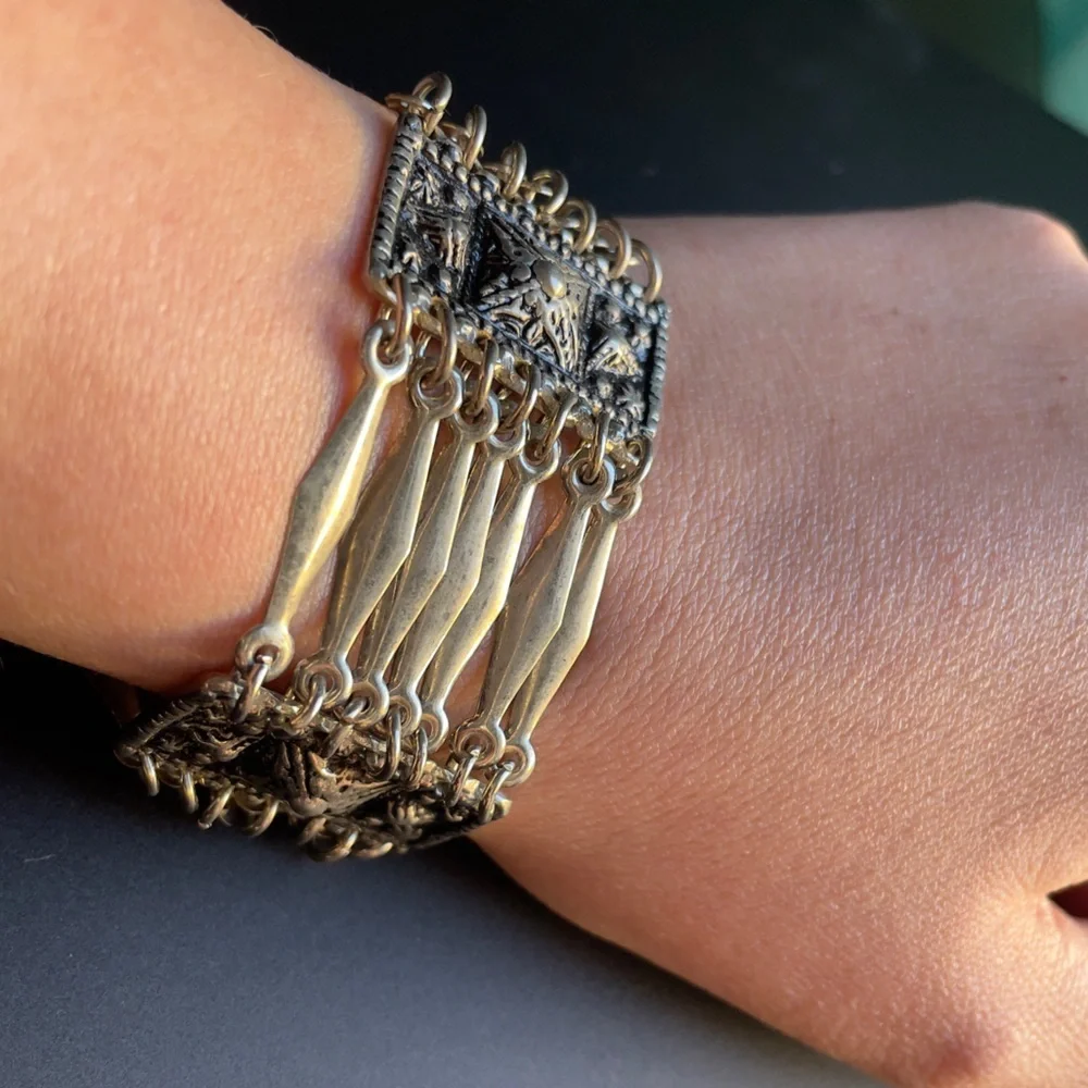 Vintage this bracelet